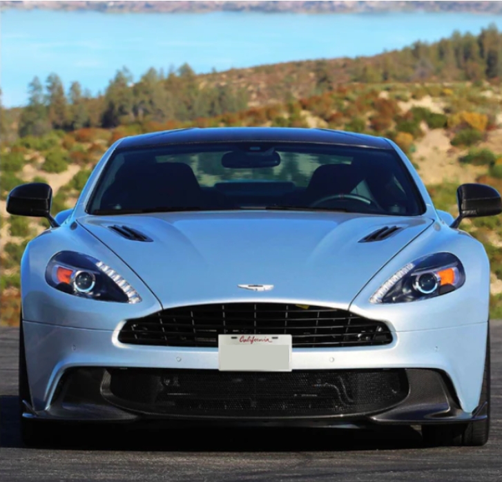 Aston Martin Vanquish (2001-2018)